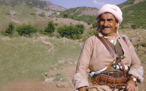 پارتی لە هزری «مستەفا بارزانی»دا . . . ئامڕازێك  بۆ یەكڕیزی و كۆتاییهێنان بە پەرتەوازەیی