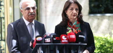 Şandeya Îmraliyê ya DEM Partiyê serdana Demîrtaş û Mizraklî kir