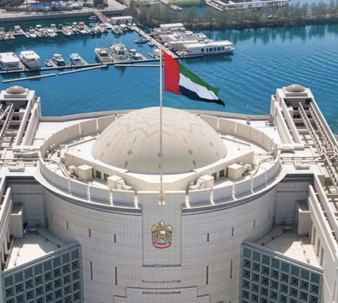 الامارات والخارجية افللسطينية يدينان بأشد العبارات الهجوم الإيراني العدواني على المكتب الخاص لرئيس الوزراء مسرور بارزاني