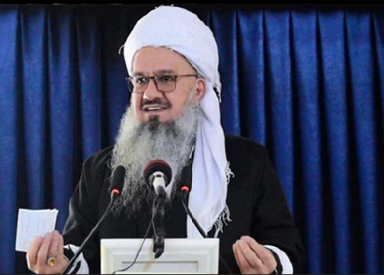 مامۆستا مەلا شێخ بەهائەدین نەقشبەندی   كەسایەتیی دیاری كوردستان و شێخی تەریقەت و خاوەنی مەدرەسە و خانەقا و تەكییە بۆ گوڵان:     گوتاری توندڕەوی زیانی بە ئاشتیی كۆمەڵایەتی و تەواوی شوناس و زمان و جلی كوردی گەیاندووە و گەنجانی ئازیزی ئێمەی بەرەو سەرگەردانی 