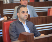برلماني سابق: الرواتب تأخرت بعد تسليم النفط وأزمة البنزين انتقلت إلى بغداد