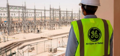 Nearly 20,000 Iraq Electricity Ministry Employees Enrolled in Literacy Program