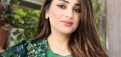 خانمە هونەرمەندی شێوەكار خاكاو دڵشاد بۆ گوڵان:هونەر دەتوانێت سیمبولە كۆنەكان لە شێوەیەكی نوێ پێشكەش بكات و بیپارێزێت