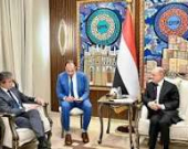 اليمن يطالب بتجفيف مصادر تسليح الحوثيين