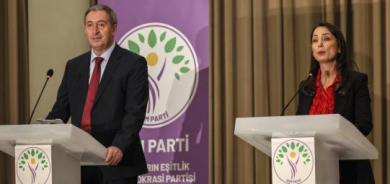 DEM Party Calls for Turkish Parliament to Invite Syrian Kurdish Leaders