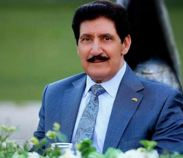 للذين مهمتهم في العمل السياسي صعبة