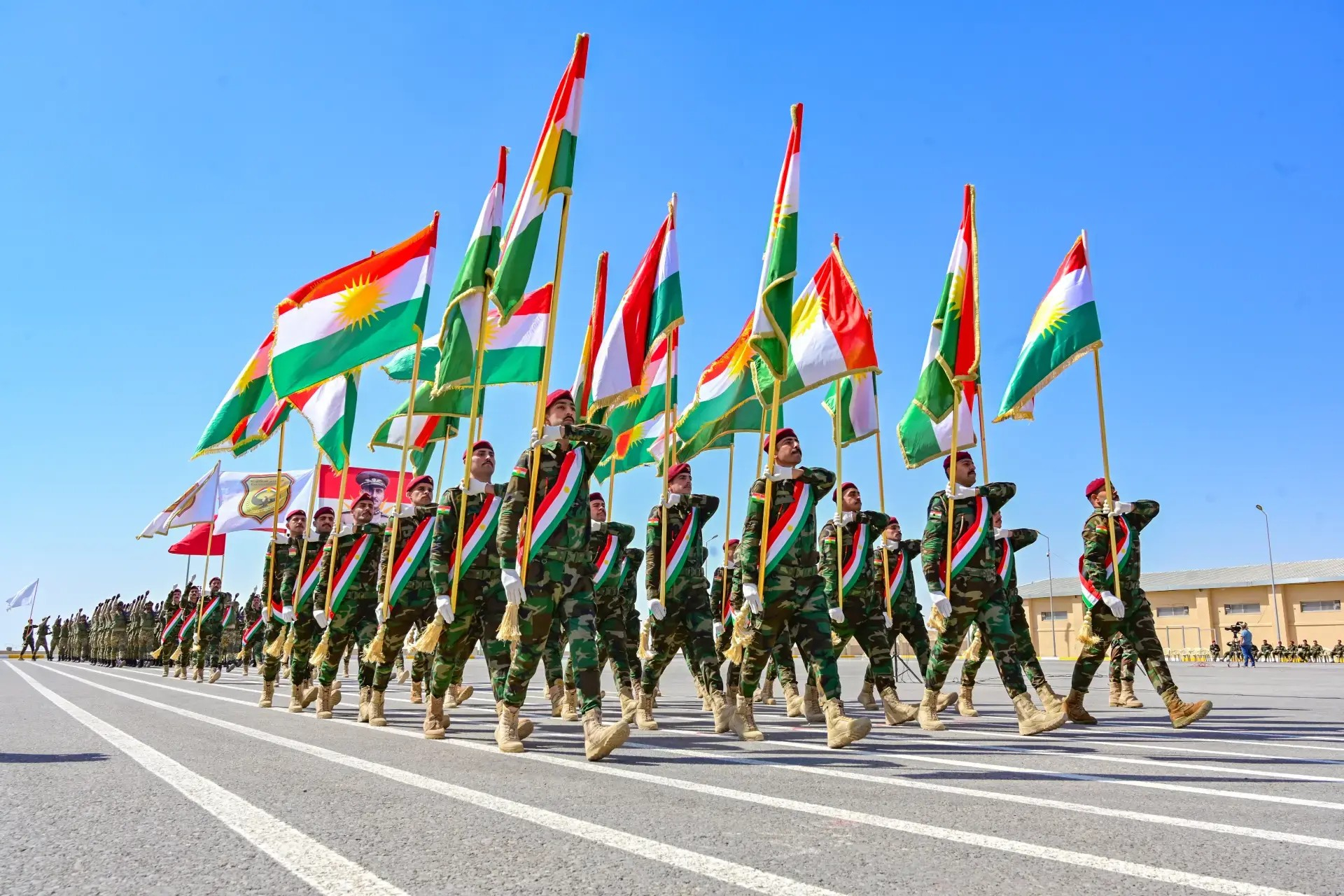 Wezareta Pêşmergeyan: Amerîkayê em agahdar nekirine ku dê alîkariyan bibire yan na