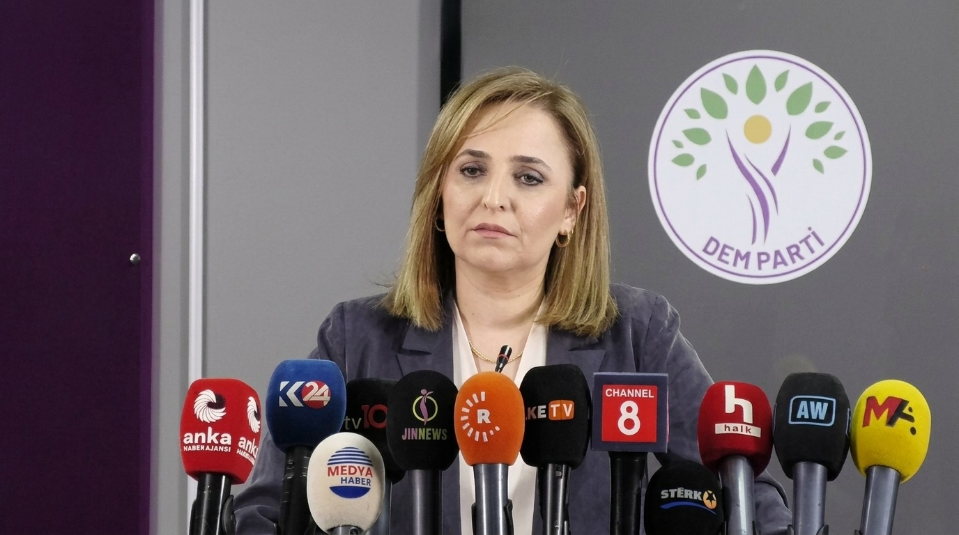 DEM Partî: Divê Mezlûm Ebdî û Îlham Ehmed bo Tirkiyeyê werin vexwendin
