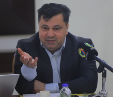 پ.د. ئەرشەد تەها  ڕاوێژكاری ئابووری لە پەرلەمانی كوردستان:     بەهۆی نەبوونی پلانی ستراتیژییەوە هەرێمی كوردستان لە ماوەی ٣٠ ساڵی ڕابردوودا نەیتوانیوە ببێتە ناوەندێكی ئابووریی ناوخۆیی بەهێز