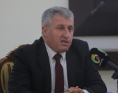 پ.د.ئیدریس ڕەمەزان حەجی  مامۆستا زانكۆی سەڵاحەدین-هەولێر:     لە جیاتی بازاڕێكی گشتیی گەورە، دەكرێت بە پڕۆژەی ناوچەی ئازادی بازرگانی لە خاڵە سنوورییەكان دەست پێ بكەین