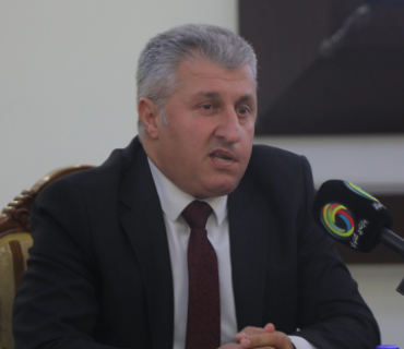پ.د.ئیدریس ڕەمەزان حەجی  مامۆستا زانكۆی سەڵاحەدین-هەولێر:     لە جیاتی بازاڕێكی گشتیی گەورە، دەكرێت بە پڕۆژەی ناوچەی ئازادی بازرگانی لە خاڵە سنوورییەكان دەست پێ بكەین