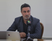 پ.ی.د. نەبەز نەوزاد  ڕاگری كۆلێژی كارگێڕی و ئابووری/زانكۆی لوبنانی-فەڕەنسی:     حكومەتی فیدڕاڵیی عێراق بە وردی خاڵە لاوازە داراییەكانی هەرێمی كوردستانی ناسیوە و لە ڕێگەی قەیرانی داراییەوە فشاری زۆری دروست كردووە