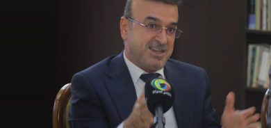 د.جیهانگیر گوڵپی مامۆستا لە زانكۆی پۆلیتەكنیكی هەولێر : ناتوانرێت باس لە ئابوورییەكی ناوخۆیی یەكگرتوو بكرێت، كاتێك لە نێوان شارۆچكە و پارێزگاكانی ناوخۆدا بازگە هەبێت