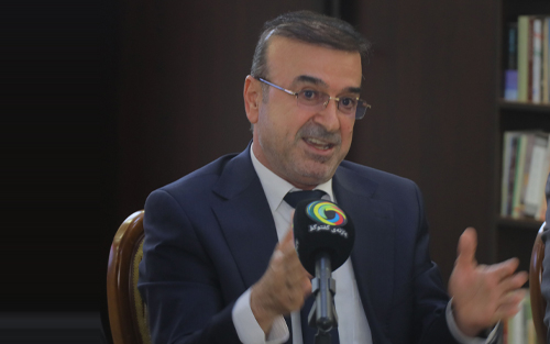 د.جیهانگیر گوڵپی مامۆستا لە زانكۆی پۆلیتەكنیكی هەولێر : ناتوانرێت باس لە ئابوورییەكی ناوخۆیی یەكگرتوو بكرێت، كاتێك لە نێوان شارۆچكە و پارێزگاكانی ناوخۆدا بازگە هەبێت