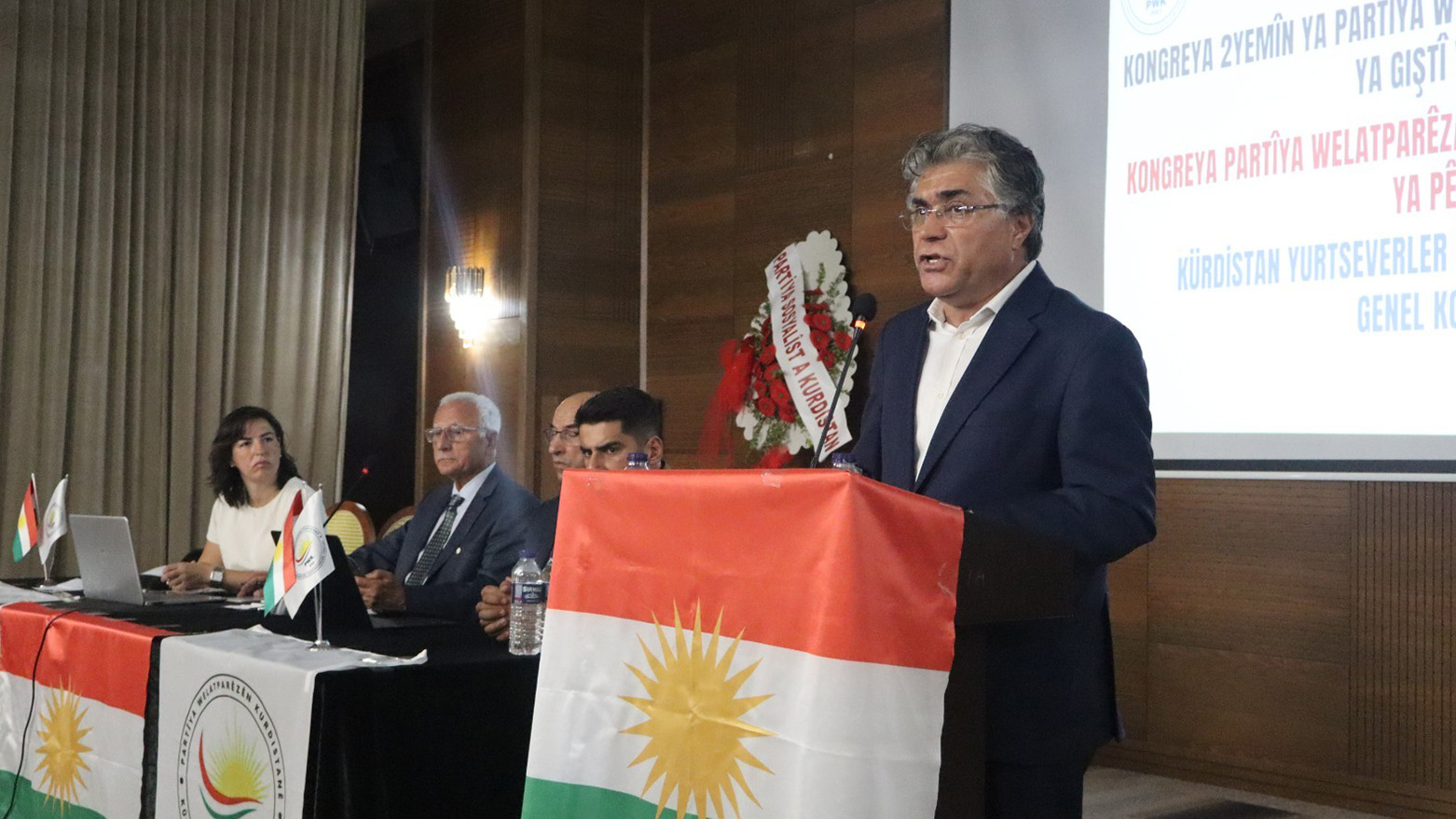 2emîn kongreya PWK’ê: Mustafa Ozçelîk careke din wek Serokê Giştî hat hilbijartin