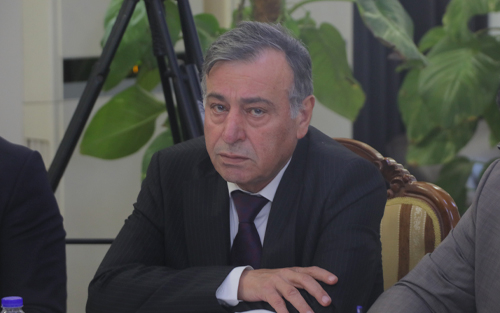 فەرهاد محەمەد ئەندامی بازنەی گفتوگۆ: بونیادنانی بنەمایەكی ئابووریی پتەو، هەنگاوی یەكەم و كۆتاییە بەرەو سەربەخۆیی و دامەزراندنی دەوڵەتی نەتەوەیی