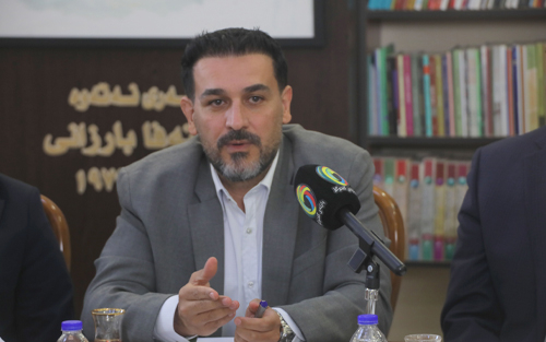 ئامانج زیبایی  سیاسەتمەدار و پسپۆڕ لە زانستی سیاسەت:     بەئامانجگرتنی كەرتی ئابووری بەڵگەیەكی ڕوونە لەسەر ئەوەی كە شەڕی داهاتوو زیاتر لەوەی سەربازی بێت، شەڕی تێكشكاندنی ژێرخانی بازرگانی و داراییە