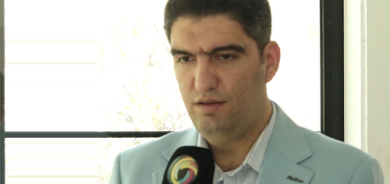 بەهزاد عومەر    شارەزای ئابووری لە هەولێر :  ئابووریی هاوبەش تەنیا پڕۆژەیەكی دارایی كاتی نییە، بەڵكو ستراتیژییەتێكی نەتەوەییە بۆ تێپەڕاندنی سنوورە دەستكردەكان