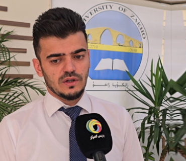 عومەر محەمەد حەسەن     تایبەتمەندی زانستی ئابووری لە زاخۆ:  بنیادنانی بازاڕێكی ناوخۆیی یەكگرتوو لە ڕێگەی ئاڵوگۆڕی بازرگانیی هاوبەش، باشترین قەڵغانە بەرانبەر هەڕەشەكانی توانەوەی سیاسی، كولتووری و ئابووری لە كوردستاندا