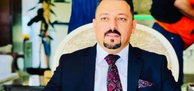( دەست‌ ماچکردنی سه‌رۆك لەلایەن ئیدریس نێچیرڤان بارزانیەوە کاتێک ڕێباز دەبێتە ڕەوشت )