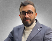 لا تمنحهم عمرك باسم الولاء