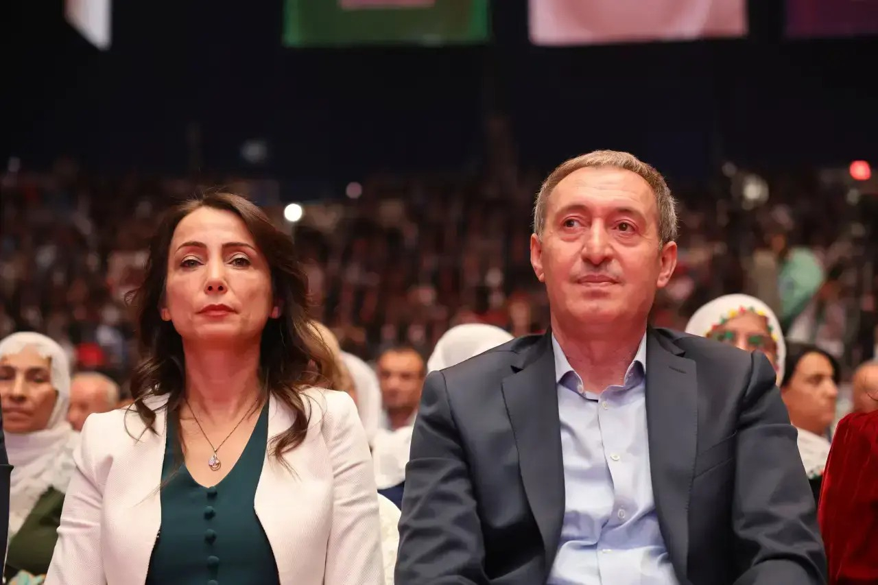 Hevserokên DEM Partiyê ji Serok Barzanî re sersaxî xwest