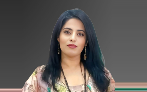 ئافرەتی بەهێز خۆی لەگەڵ کێشەکان ناگونجێنێت بەڵکو موعجیزە دەخوڵقێنێت