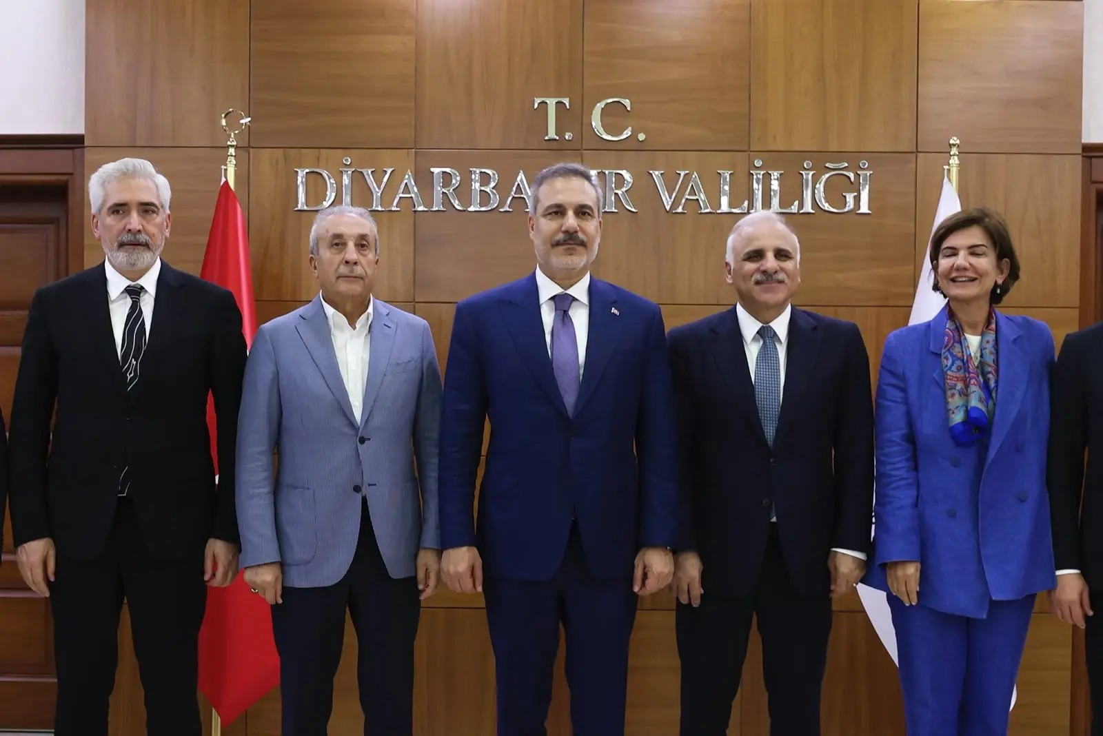 Hakan Fîdan li Amedê got: Divê pirsgirêk bi diyalogê werin çareserkirin