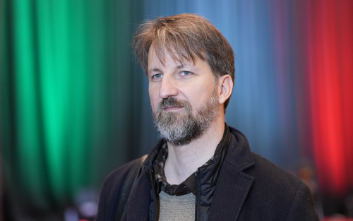 Rojnamevan û lêkolînerê Holendî Wladimir van Wilgenburg ji Gulanê re: Serkeftina proseya aştiyê li Tirkiyeyê û asayîbûna peywendiyên Hewlêr û Bexdayê, rola girîng a Kurdan di hevkêşeyên nû yên herêmê de diyar dikin