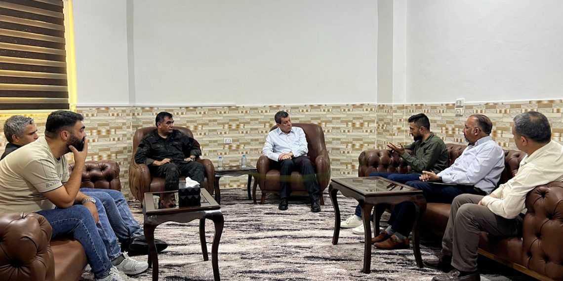 Mezlûm Ebdî li Kobanê bi komek bijîşkan re civiya