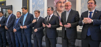 رئيس حكومة إقليم كوردستان يشارك في مجلس عزاء والدة 