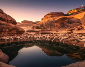 دەركەوتنی ئاو  لە بیابیاندا