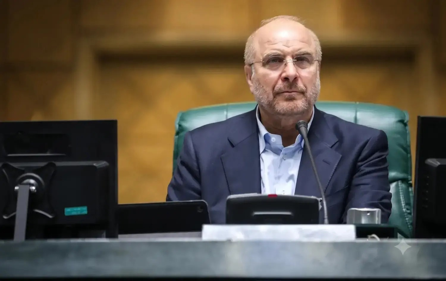 Qalîbaf: Me bi rêya navbeynkaran mercên xwe ji Amerîkayê re şandin