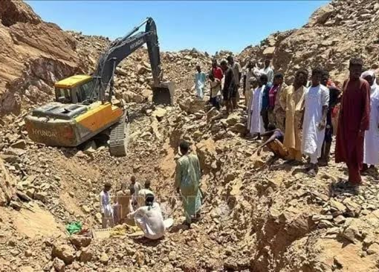 بەهۆی داڕمانی کانگایەكی زێر 11 كەس گیانیان لەدەستدا