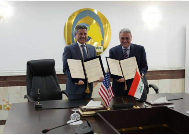 اجراء مراسم توقيع اتفاق تسليم موقع الدعم الدبلوماسي بين بغداد وواشنطن