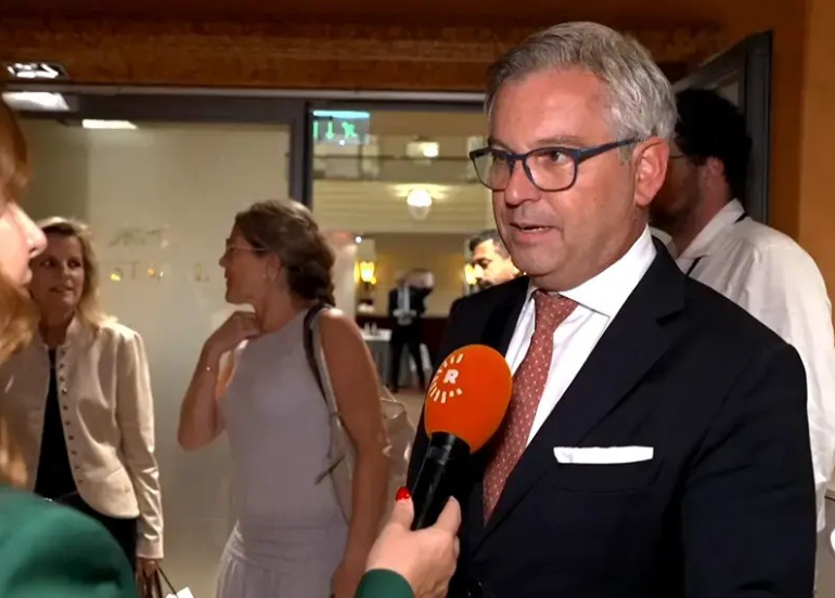 Magnus Brunner: Koça neyasayî ji sedî 55 kêm bûye