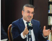 د. جيهانكير گولبي الأستاذ في جامعة أربيل التقنية: يتعذر الحديث عن اقتصاد داخلي موحد في ظل وجود نقاط تفتيش تفصل بين الأقضية والمحافظات