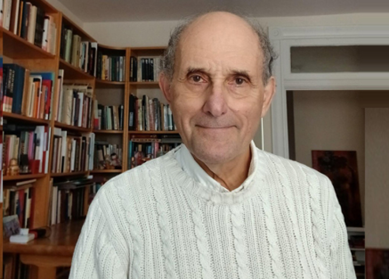 Thomas Bonfiglio, Profesorê Wêje û Zimannasiyê li Zankoya Richmond ji bo Gulan: Ziman amûra herî bibandor e ji bo avakirina nasnameya hevpar
