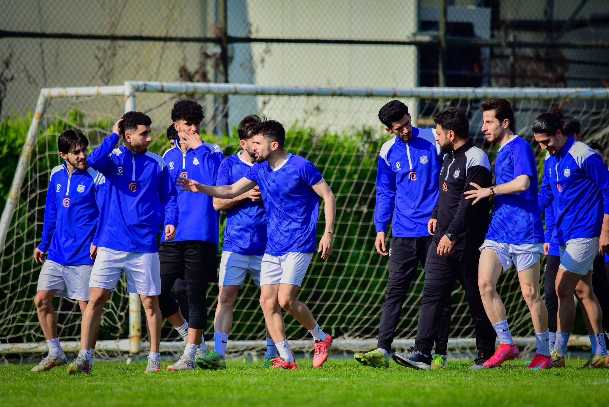 یانەی هەندرێن دەستی بە گرێبەست كردوە