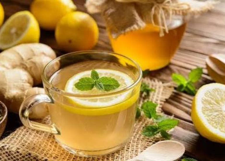 الخصائص الأربعة للزنجبيل: كيف يساهم هذا العلاج العشبي في تخفيف ألم الحلق والالتهابات؟