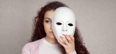 احذرهم في مؤسستك.. علامات تكشف الزميل السيكوباتي خلف قناع النجاح المهني