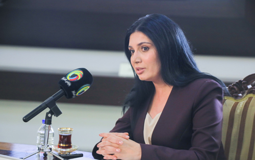 پەیمان محەمەد خواجە  بەڕێوەبەری خوێندنی دەرەوەی وڵات لە وەزارەتی پەروەردە:     پڕۆژەی خوێندنی دەرەوەی وڵات هەنگاوێكی ستراتیژییە بۆ پاراستنی نەوەی نوێی دیاسپۆرا لەناو پڕۆسەی توانەوەی كولتووریدا