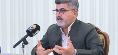 د.جەلال ئەحمەد ئەندامی بازنەی گفتوگۆ:  لەم سەردەمەدا ئینتەرنێت باشترین چەك و میكانیزمی نەتەوە بێ دەوڵەتەكانە بۆ خۆناساندن بە جیهان و كۆمەڵگەی نێودەوڵەتی