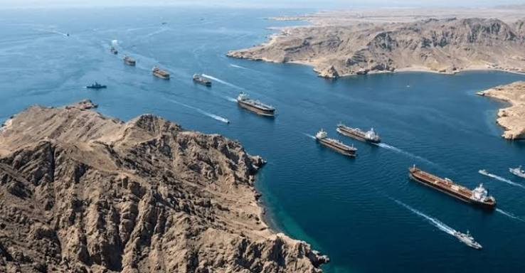 بعد فشل حصار هرمز.. النووي يعود إلى واجهة الصراع الأميركي - الإيراني
