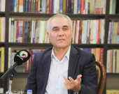 كامران حاجۆ  المثقف والسياسي: إن الخلافات الحزبية والأيديولوجية التي مزقت جسد الأمة في الداخل، قد انتقلت برمتها إلى أوروبا
