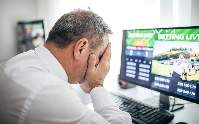 ڕاهاتن لەسەر قوماری ئۆنلاین