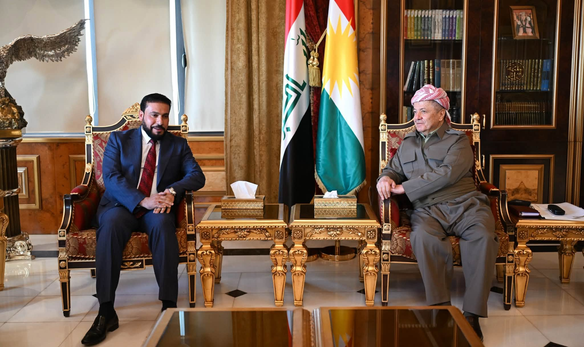 الرئيس مسعود بارزاني يبحث الأوضاع العامة والتنسيق المشترك مع وفد رسمي من محافظة ميسان