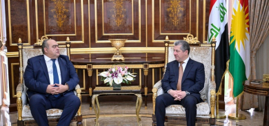 مسرور البارزاني  يتباحث مع السفير الروماني حول تشكيل حكومة كوردستان وحقوق الإقليم الدستورية