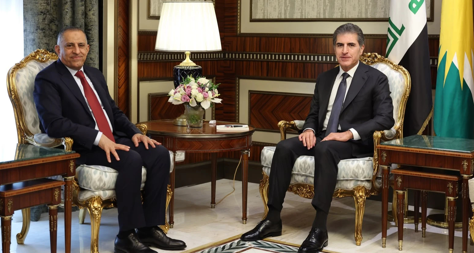 نيجيرفان البارزاني  يتباحث مع العبودي حول أمن ما بعد التحالف الدولي ويسعرض العلاقات الثنائية مع السفير الروماني