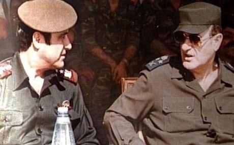 وثائق بريطانية: رفعت الأسد عرضَ الحوار مع إسرائيل إذا عاد لسوريا 